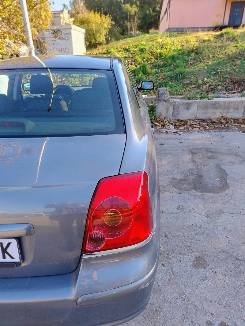Toyota Avensis, снимка 3 - Автомобили и джипове - 52494128