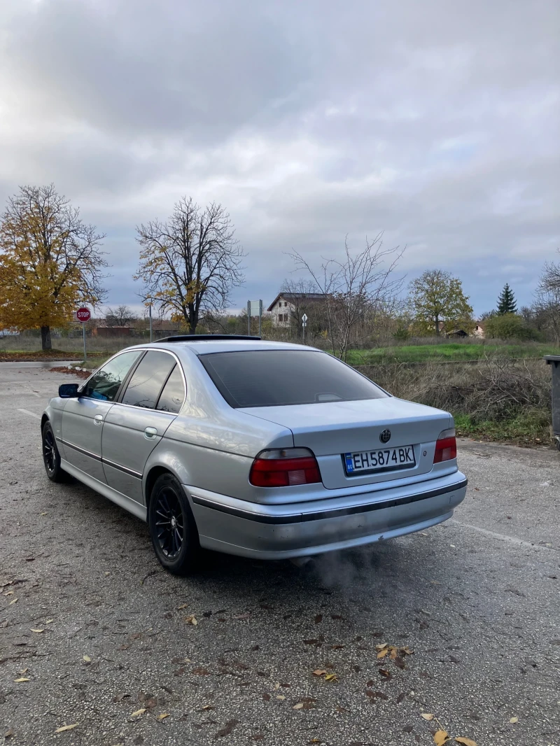BMW 520, снимка 5 - Автомобили и джипове - 52537216