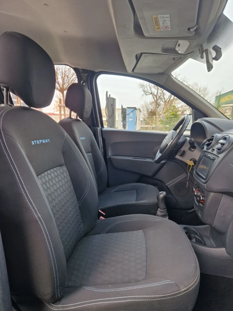 Dacia Dokker 1.5 / 90 к.с. STEPWAY, снимка 7 - Автомобили и джипове - 52645327