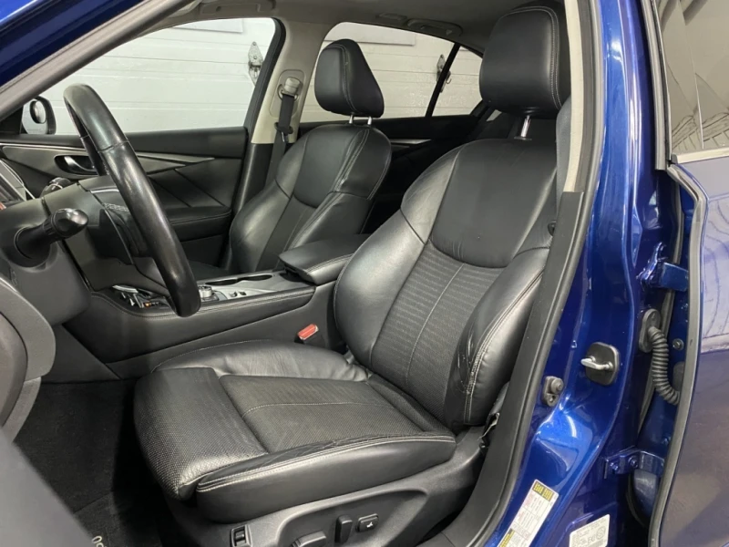 Infiniti Q50 * Sport 3.0T AWD * Aileron, GPS, Toit, Cuir, Mags , снимка 11 - Автомобили и джипове - 52803833
