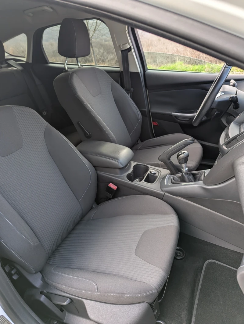 Ford Focus 1.6 / 93000 км., снимка 10 - Автомобили и джипове - 53023994