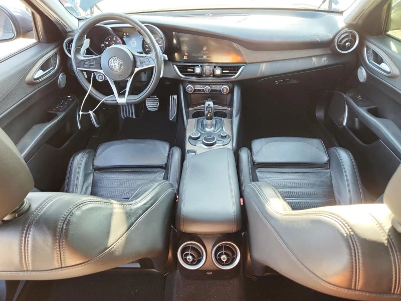 Alfa Romeo Giulia, снимка 8 - Автомобили и джипове - 53034578