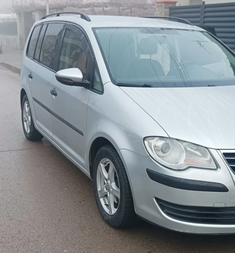 VW Touran, снимка 3 - Автомобили и джипове - 53218392
