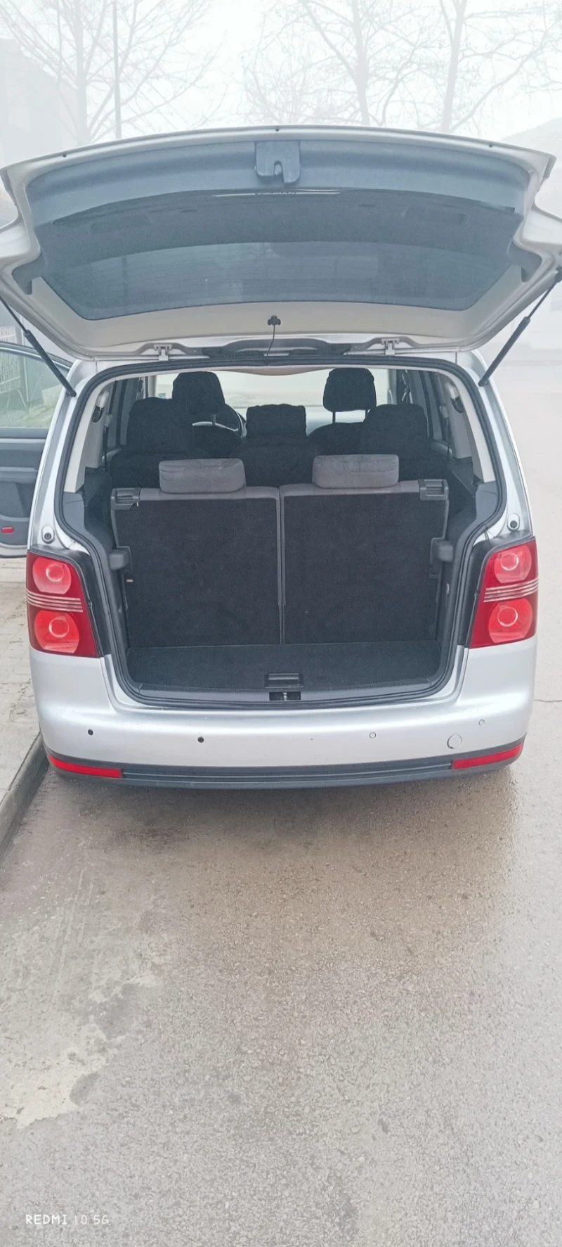 VW Touran, снимка 10 - Автомобили и джипове - 53218392