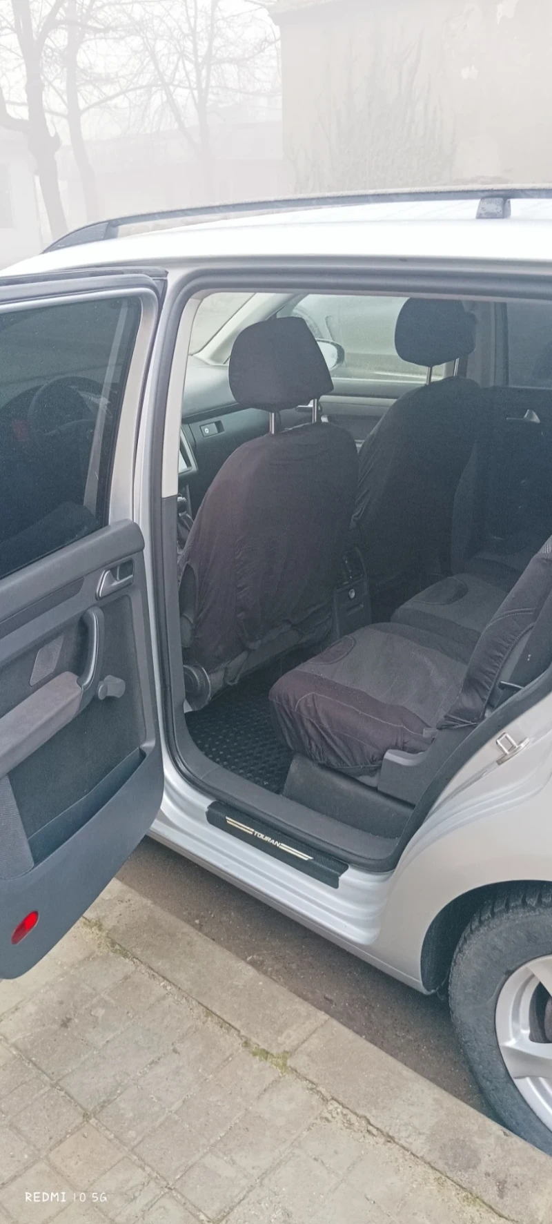 VW Touran, снимка 9 - Автомобили и джипове - 53218392