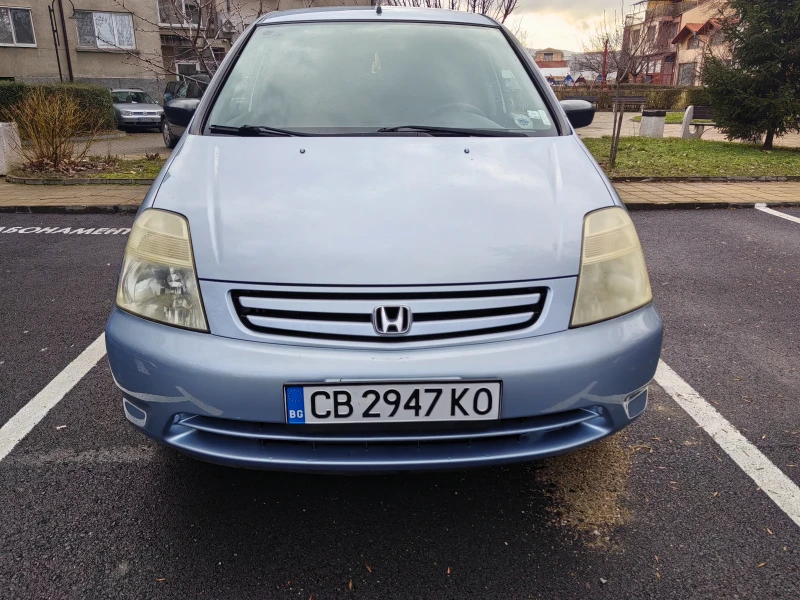 Honda Stream 1.7 v-tec, снимка 8 - Автомобили и джипове - 53291024