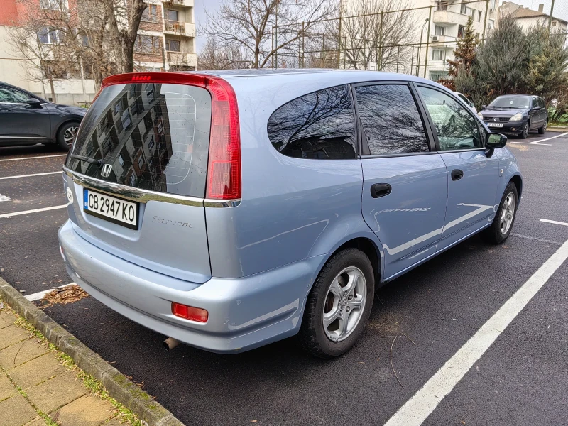 Honda Stream 1.7 v-tec, снимка 3 - Автомобили и джипове - 53291024