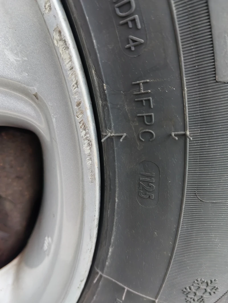 Honda Stream 1.7 v-tec, снимка 14 - Автомобили и джипове - 53291024