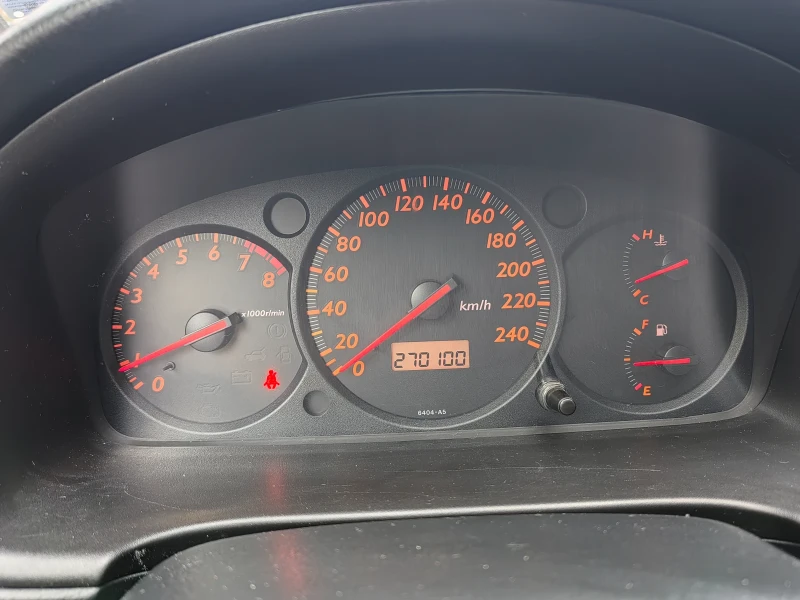 Honda Stream 1.7 v-tec, снимка 11 - Автомобили и джипове - 53291024