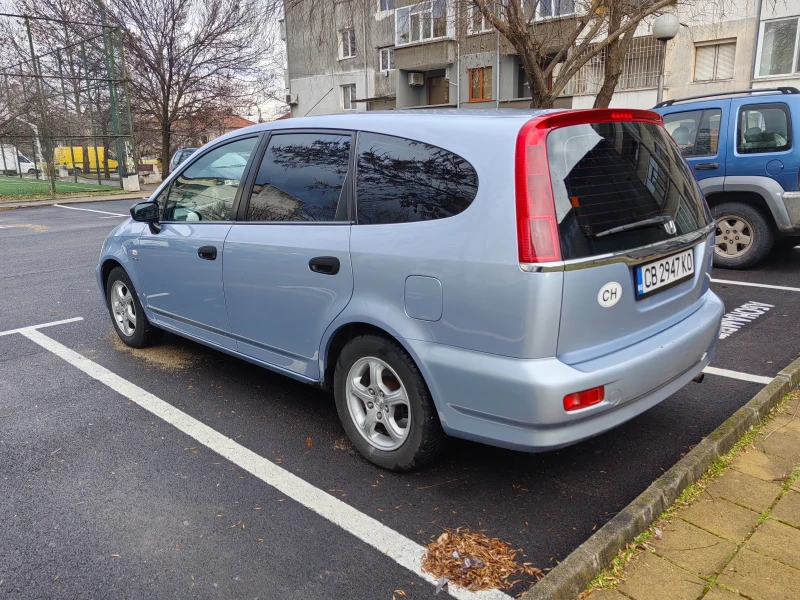 Honda Stream 1.7 v-tec, снимка 5 - Автомобили и джипове - 53291024