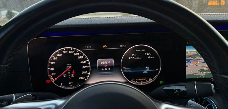 Mercedes-Benz E 220, снимка 11 - Автомобили и джипове - 53485274