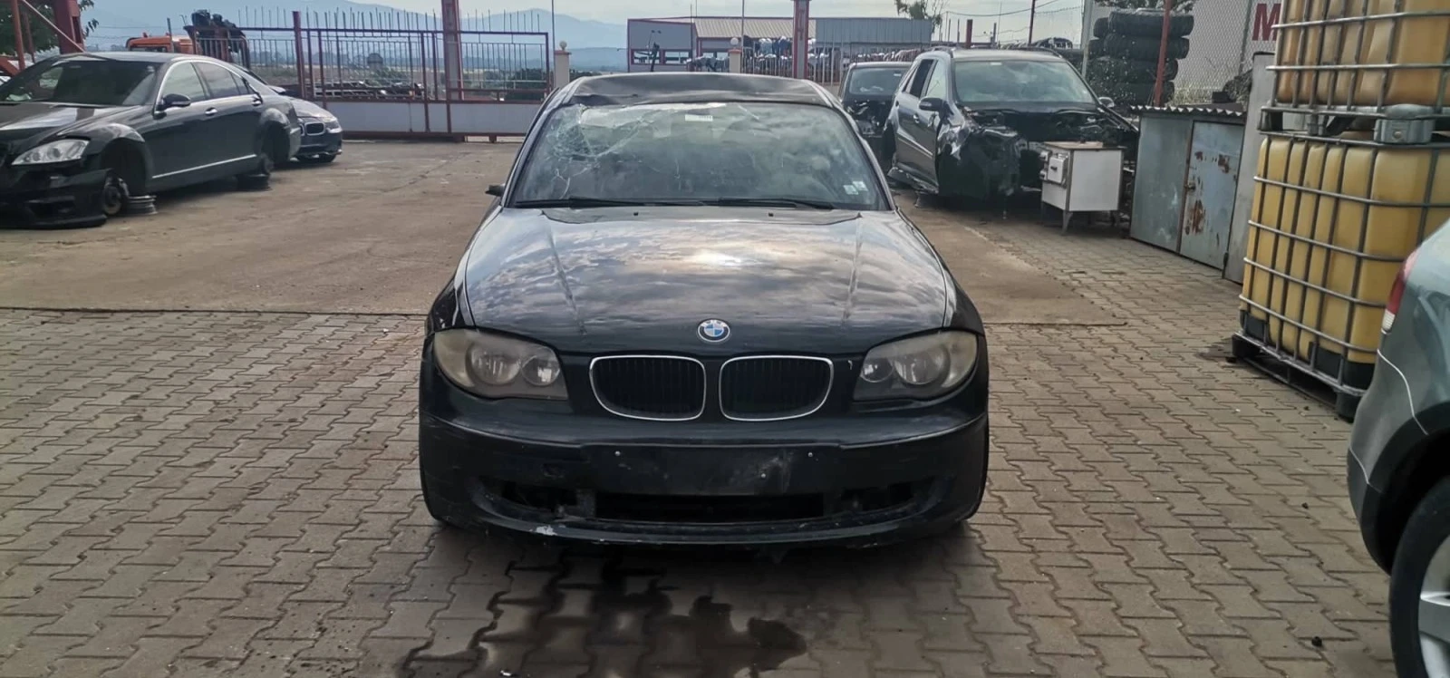 BMW 118 2.0, снимка 1