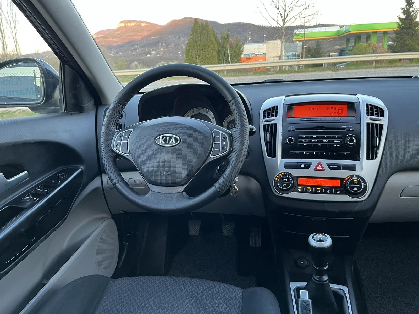 Kia Ceed 1.4I 109      | Mobile.bg   12
