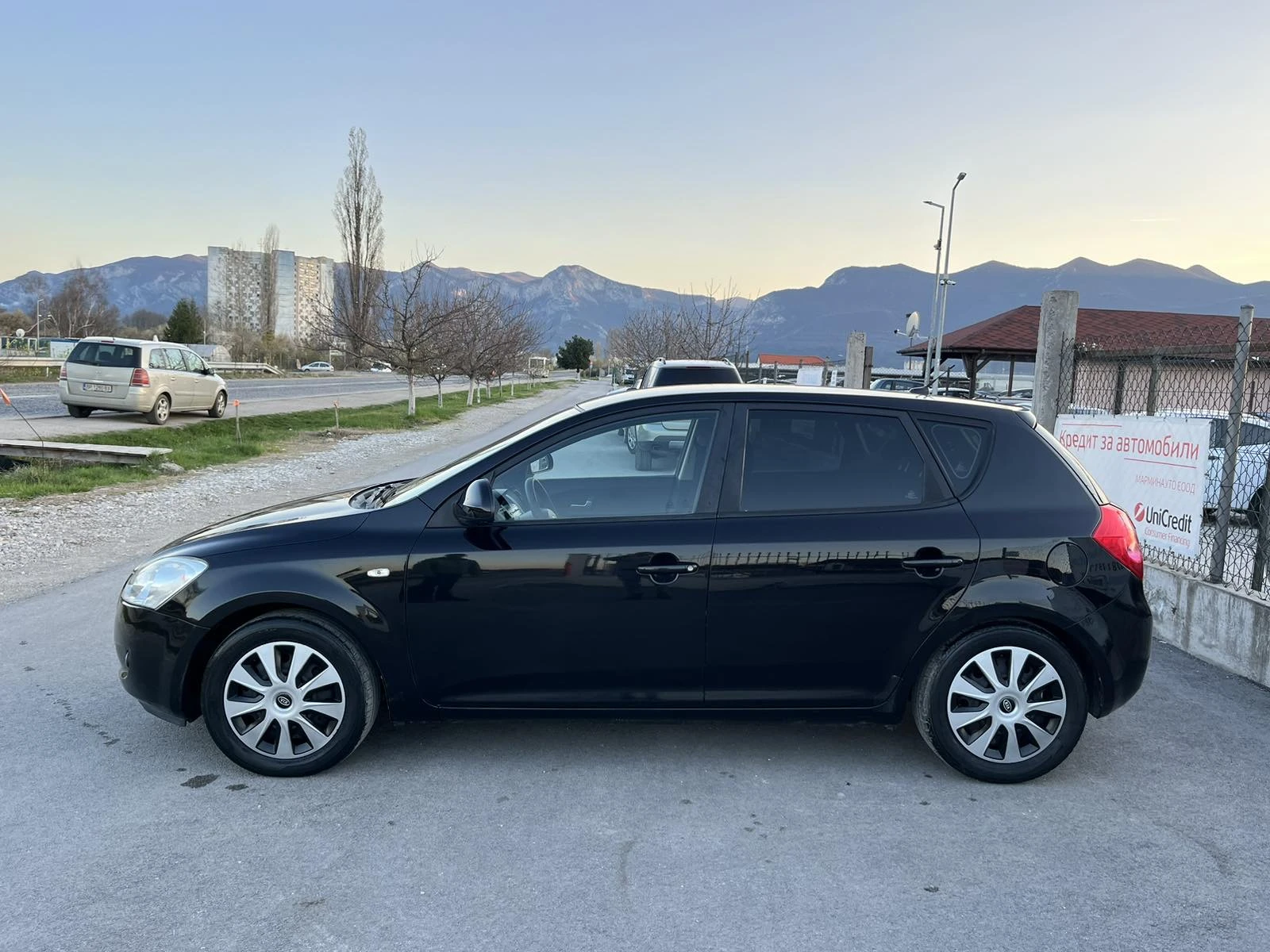 Kia Ceed 1.4I 109кс КЛИМАТРОНИК ГАЗОВ ИНЖЕКЦИОН ВНОС ИТАЛИЯ - изображение 6