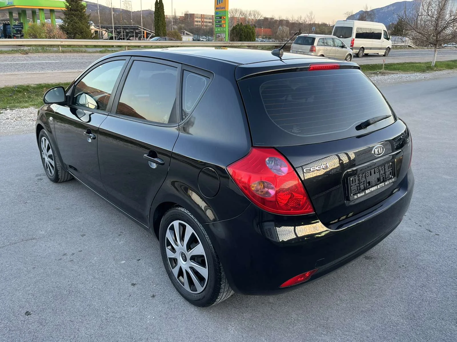 Kia Ceed 1.4I 109кс КЛИМАТРОНИК ГАЗОВ ИНЖЕКЦИОН ВНОС ИТАЛИЯ - изображение 5