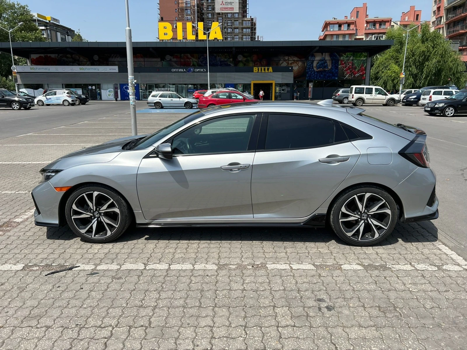 Honda Civic 1, 5 Hatchback Sport Touring - изображение 5