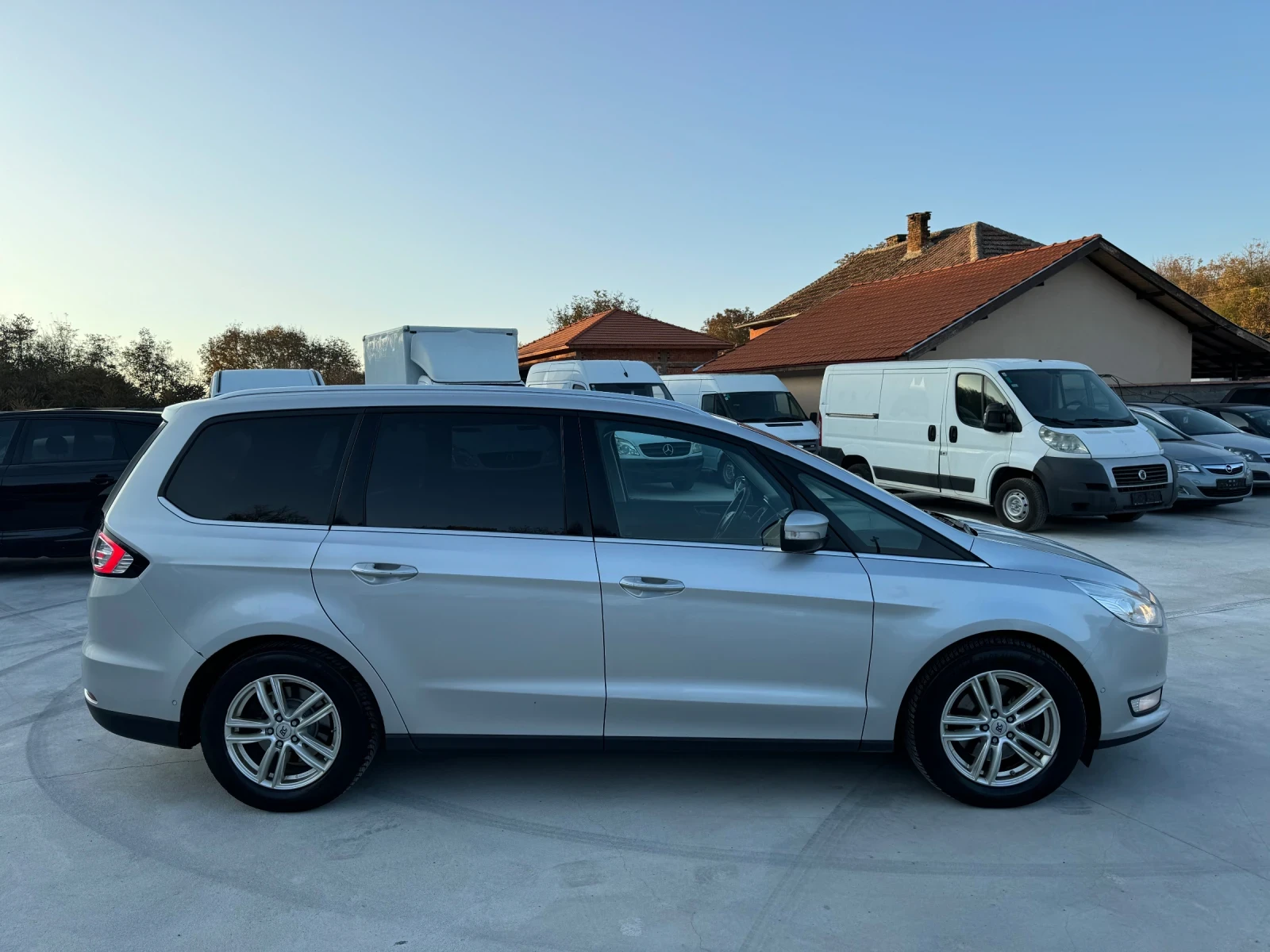 Ford Galaxy 2.0TDI TITANIUM - изображение 4