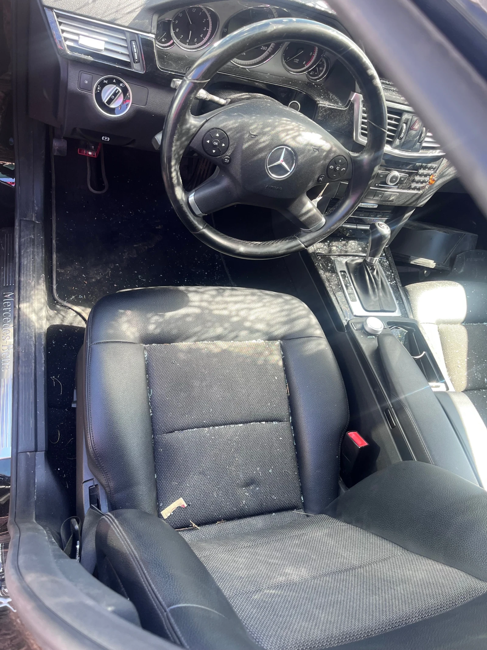 Mercedes-Benz E 220 2 бр 2010/2013г | Mobile.bg — изображение 14
