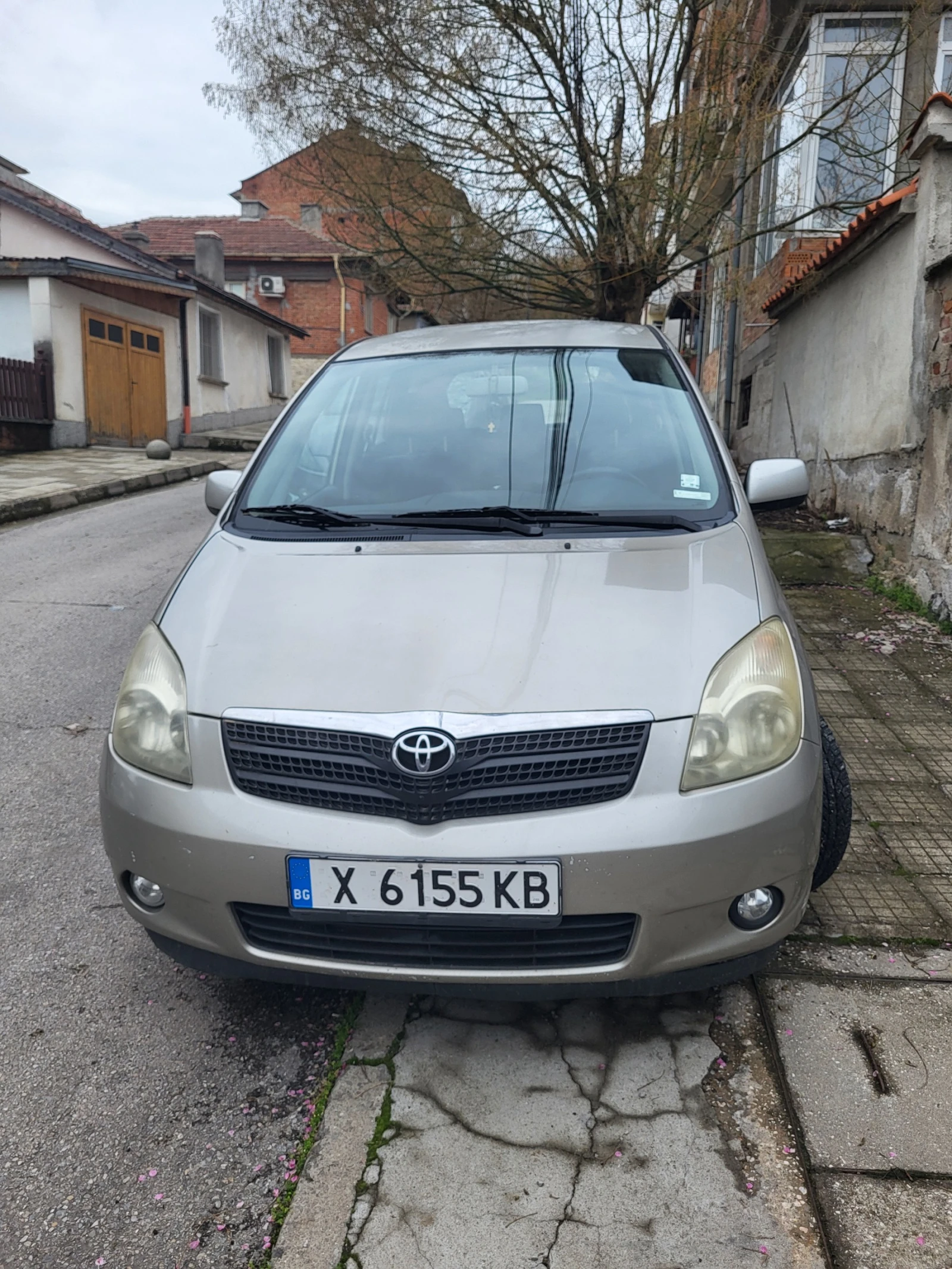 Toyota Corolla verso  - изображение 2