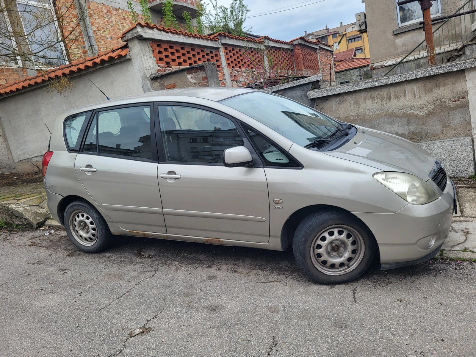 Toyota Corolla verso  - изображение 4
