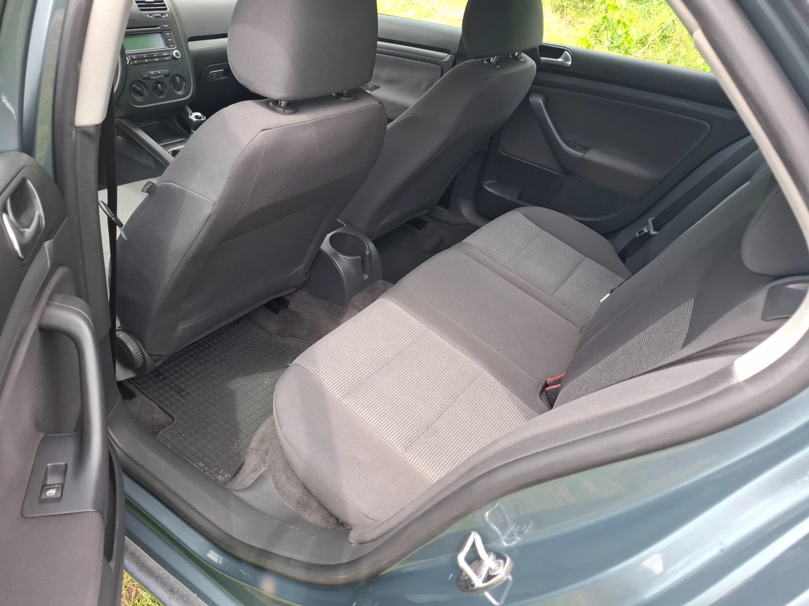 VW Jetta 1.6i - изображение 9
