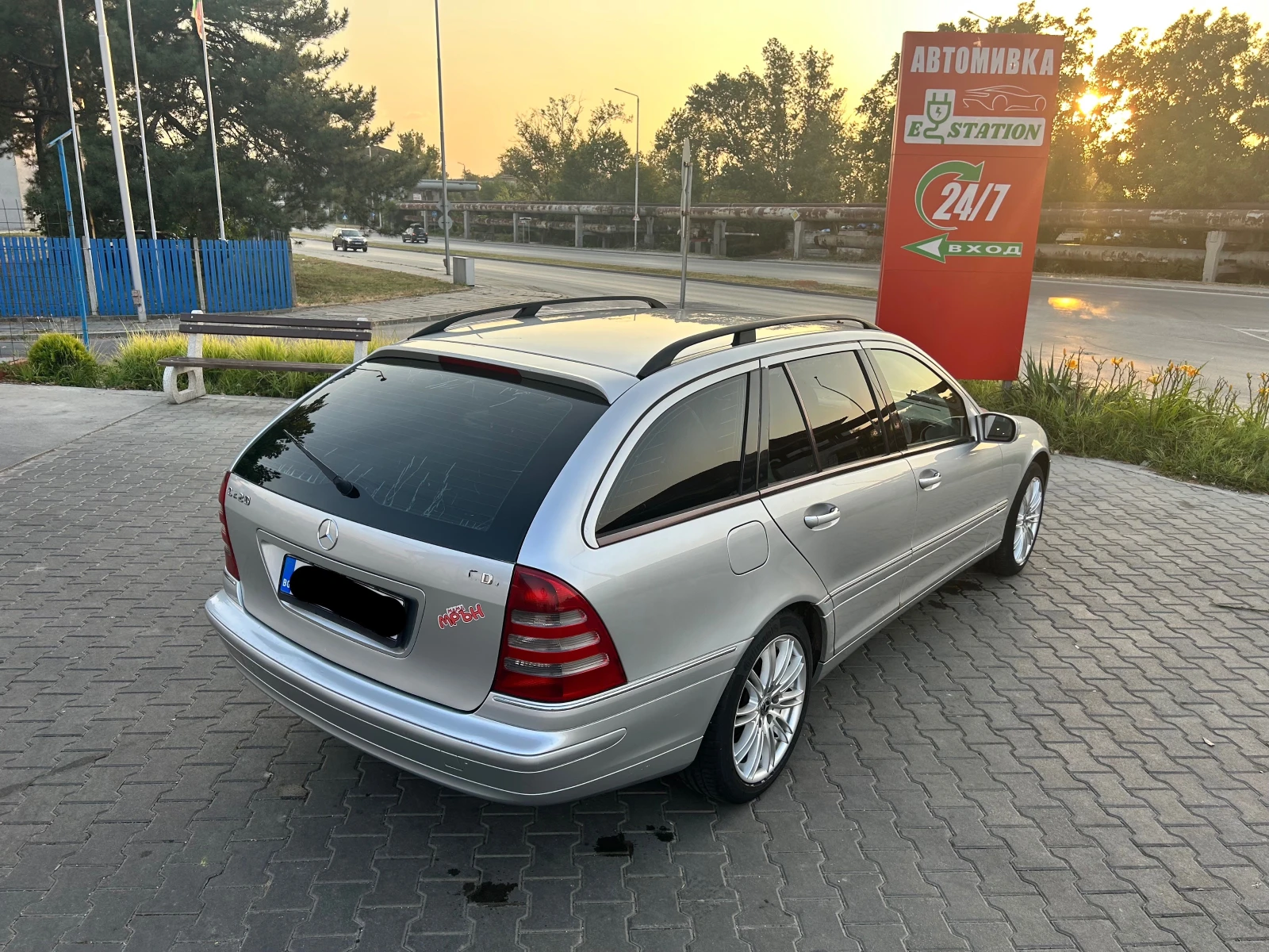Mercedes-Benz C 220  - изображение 3