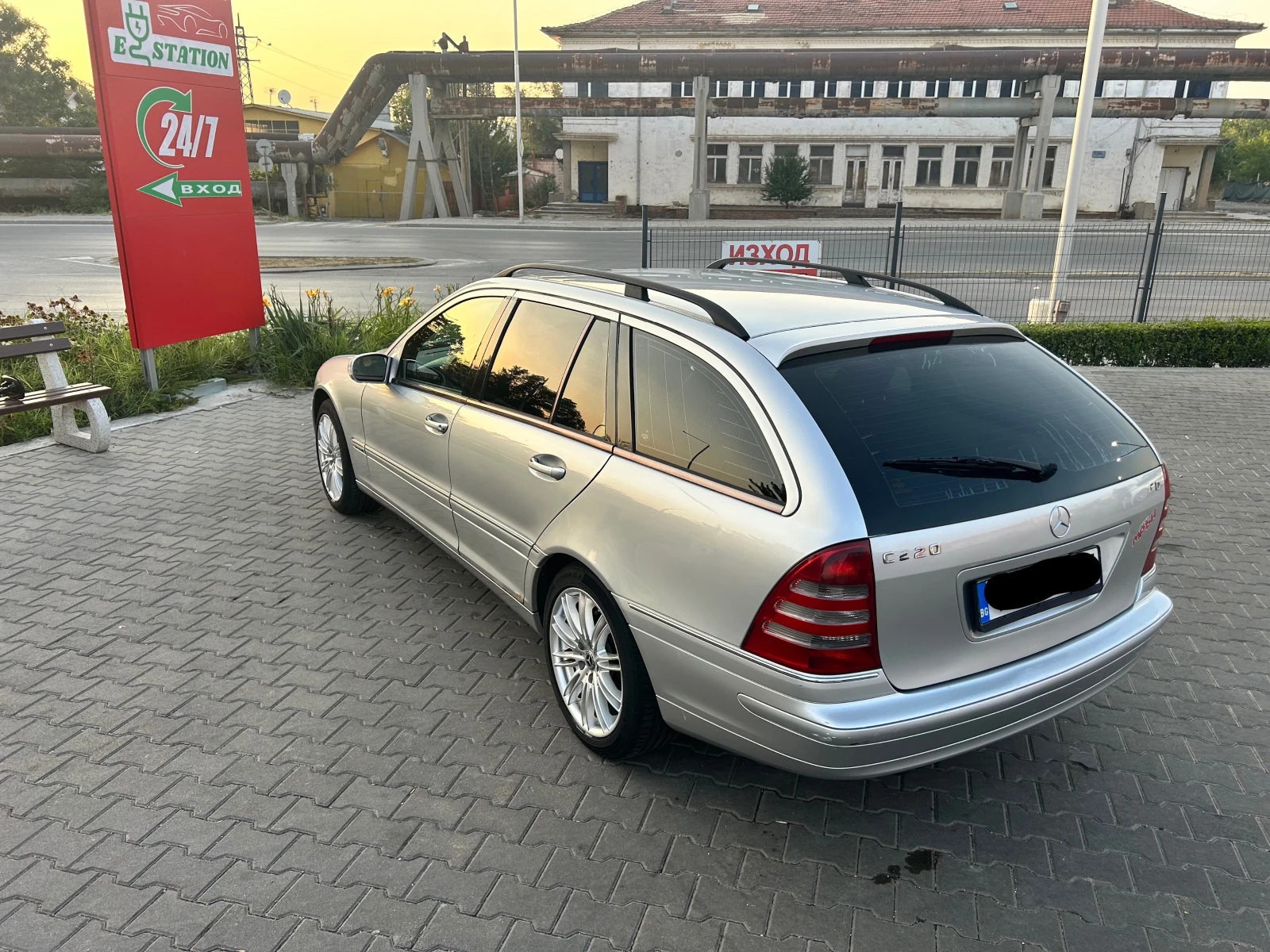 Mercedes-Benz C 220  - изображение 2