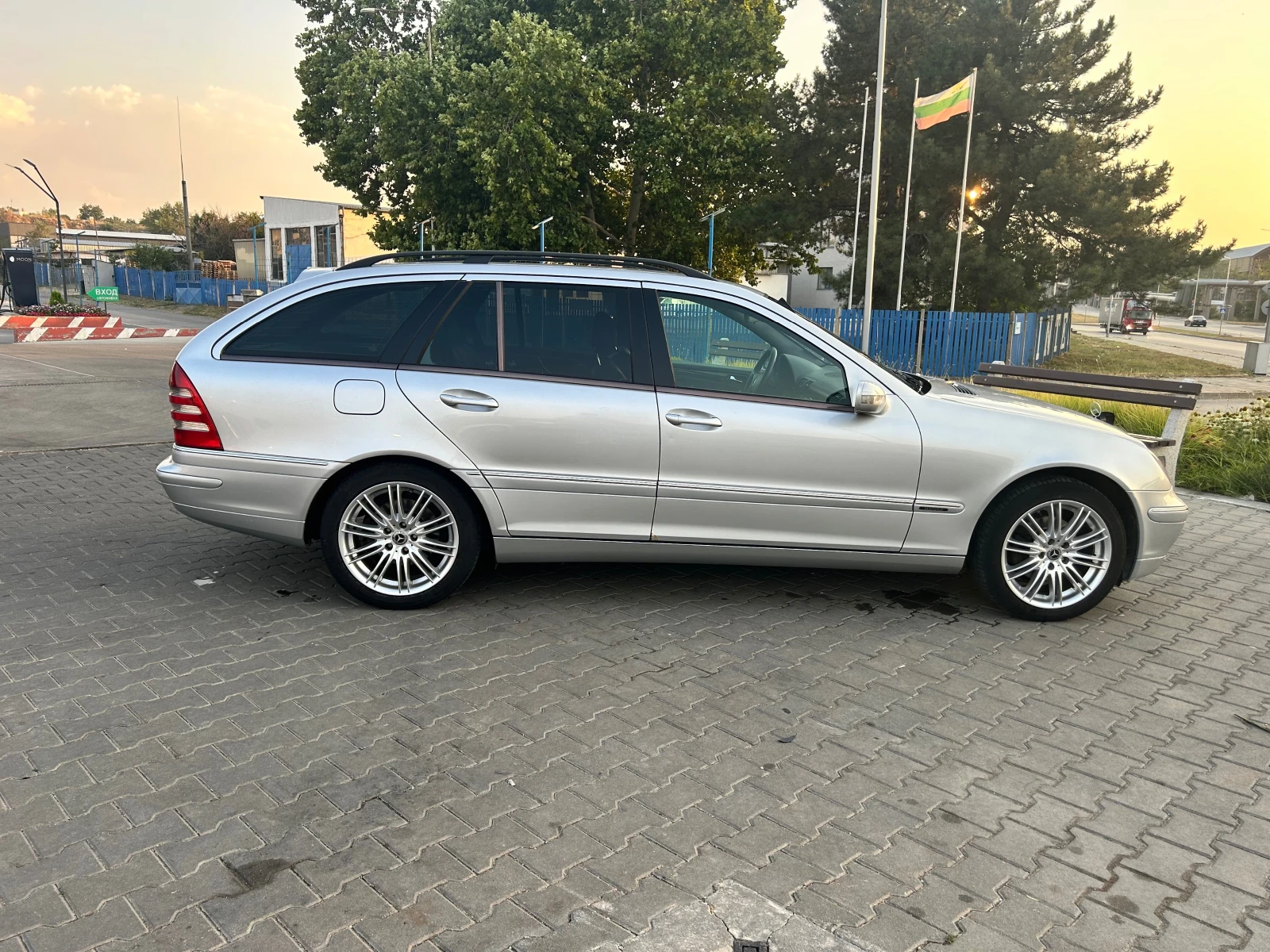 Mercedes-Benz C 220  - изображение 5