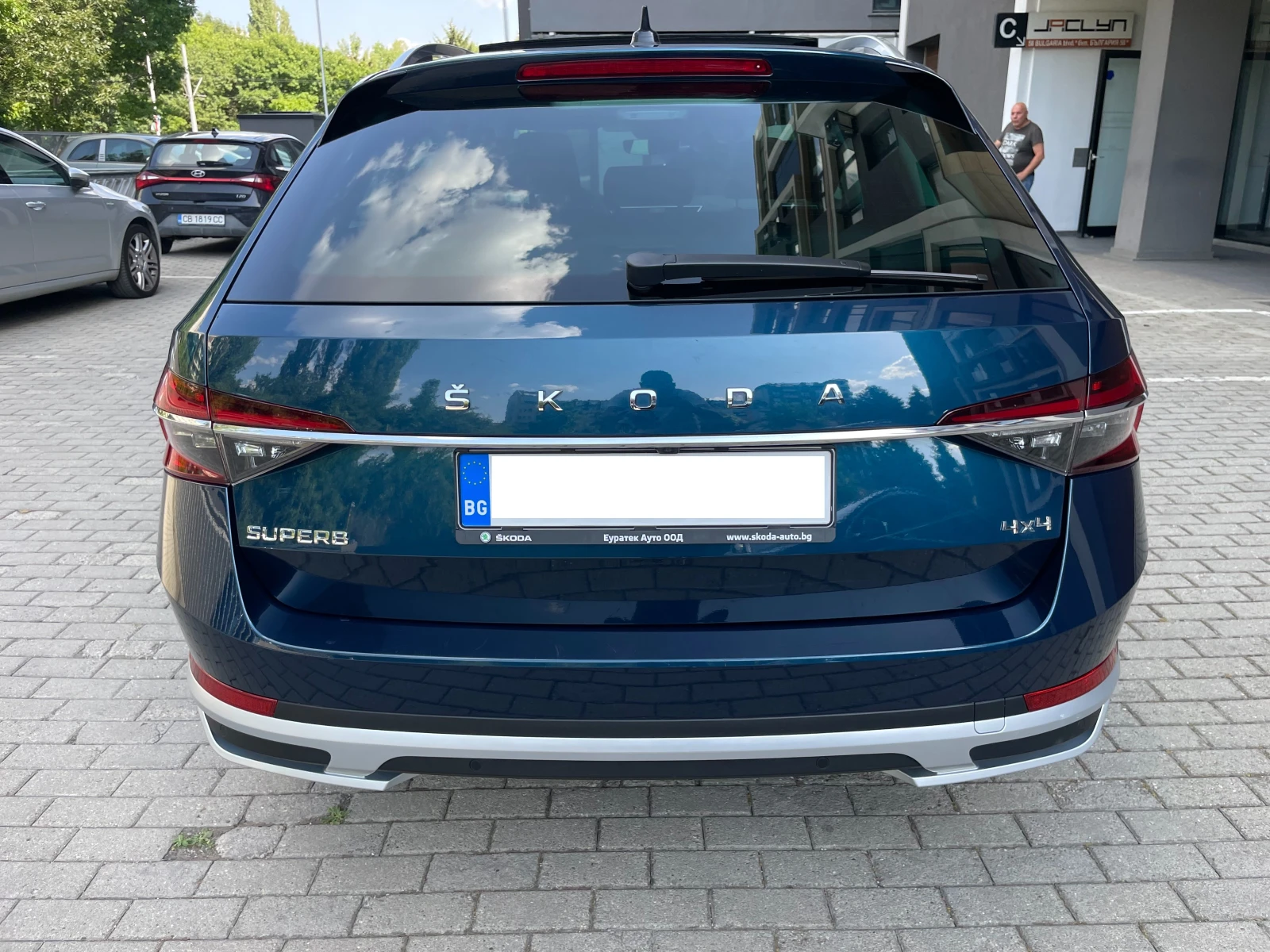 Skoda Superb SCOUT - изображение 4