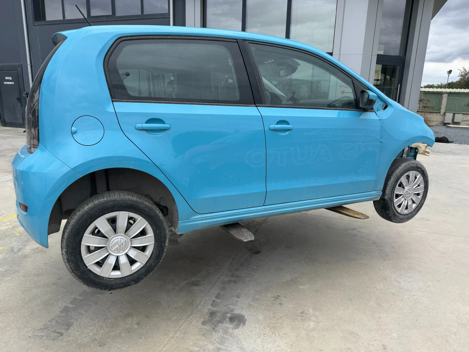 VW Up 36.8 kw-H - изображение 8