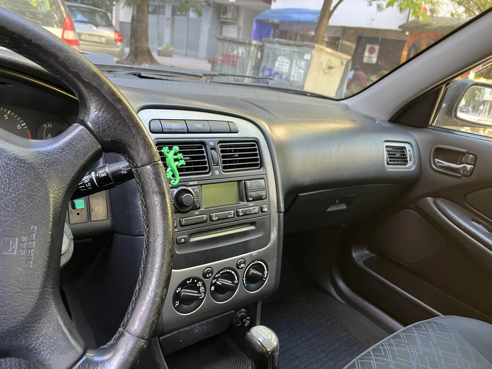 Toyota Avensis  1.6 VVT-I - изображение 10