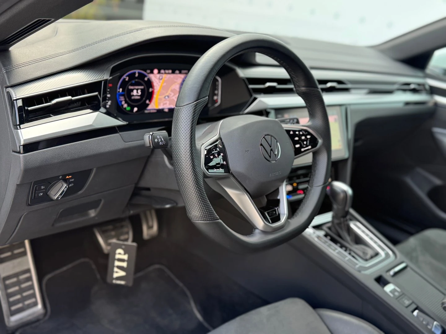 VW Arteon R-Line 2.0 TDI SCR DSG | Mobile.bg � ����������� 12
