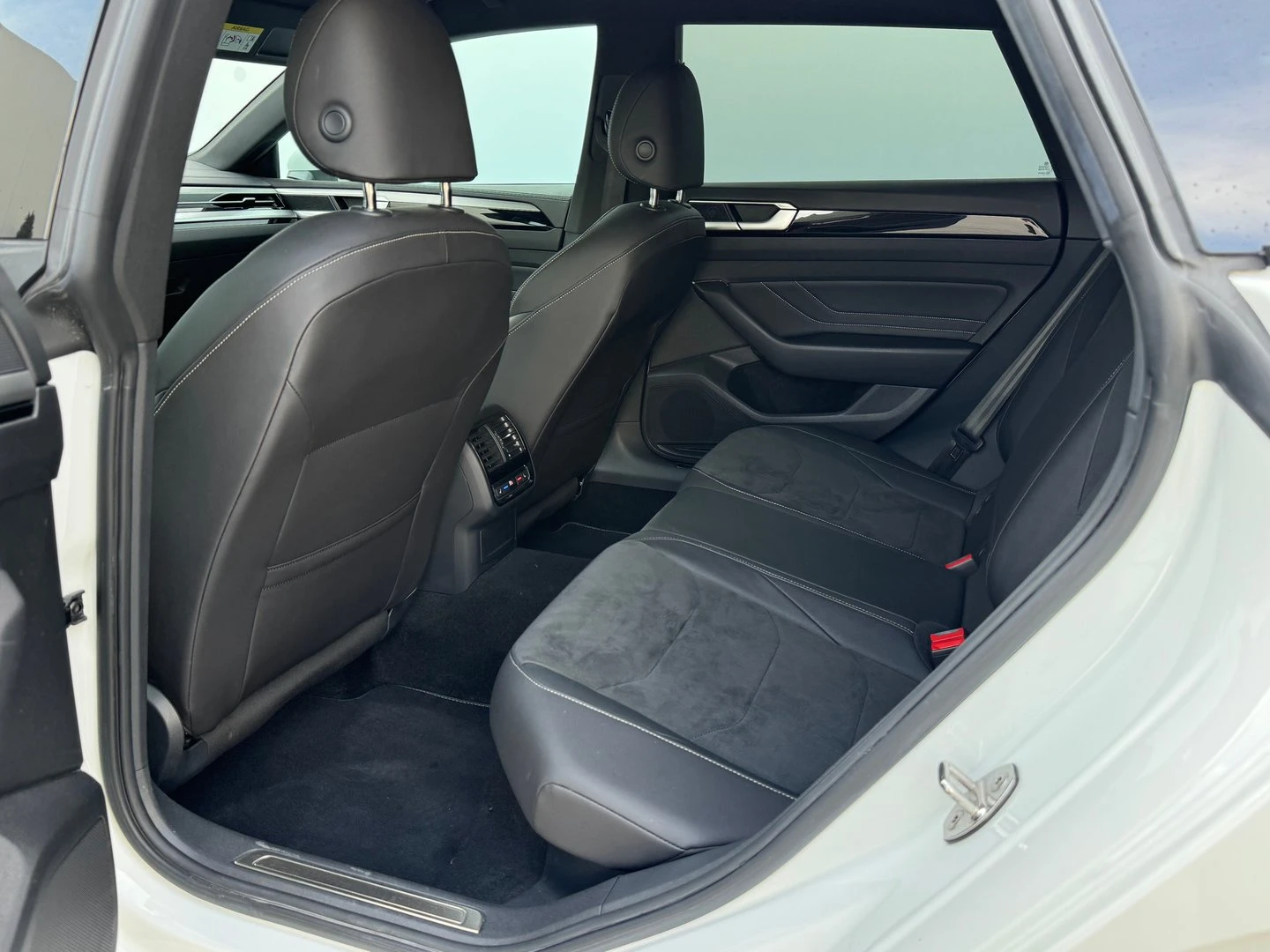 VW Arteon R-Line 2.0 TDI SCR DSG | Mobile.bg � ����������� 6