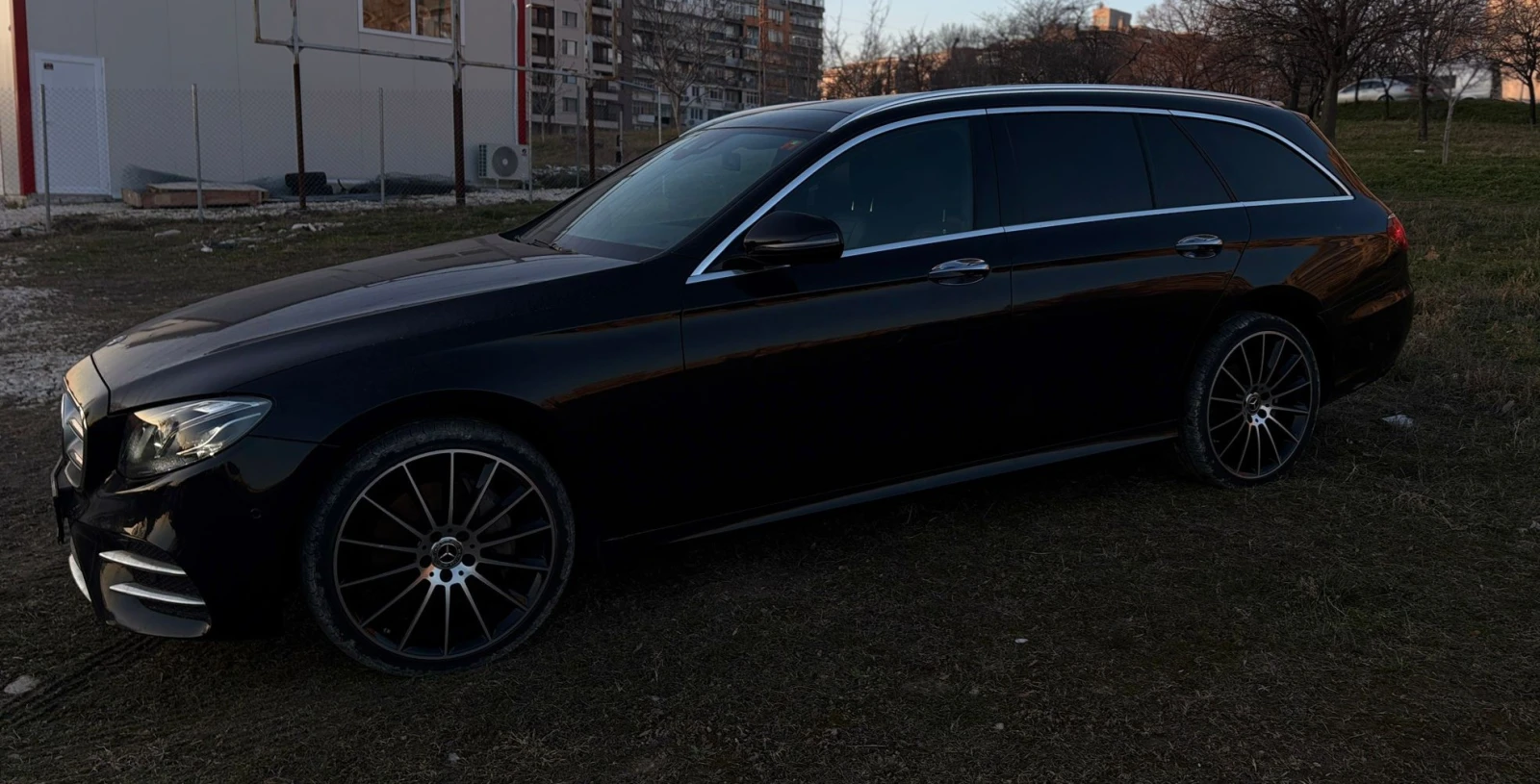 Mercedes-Benz E 220  - изображение 3