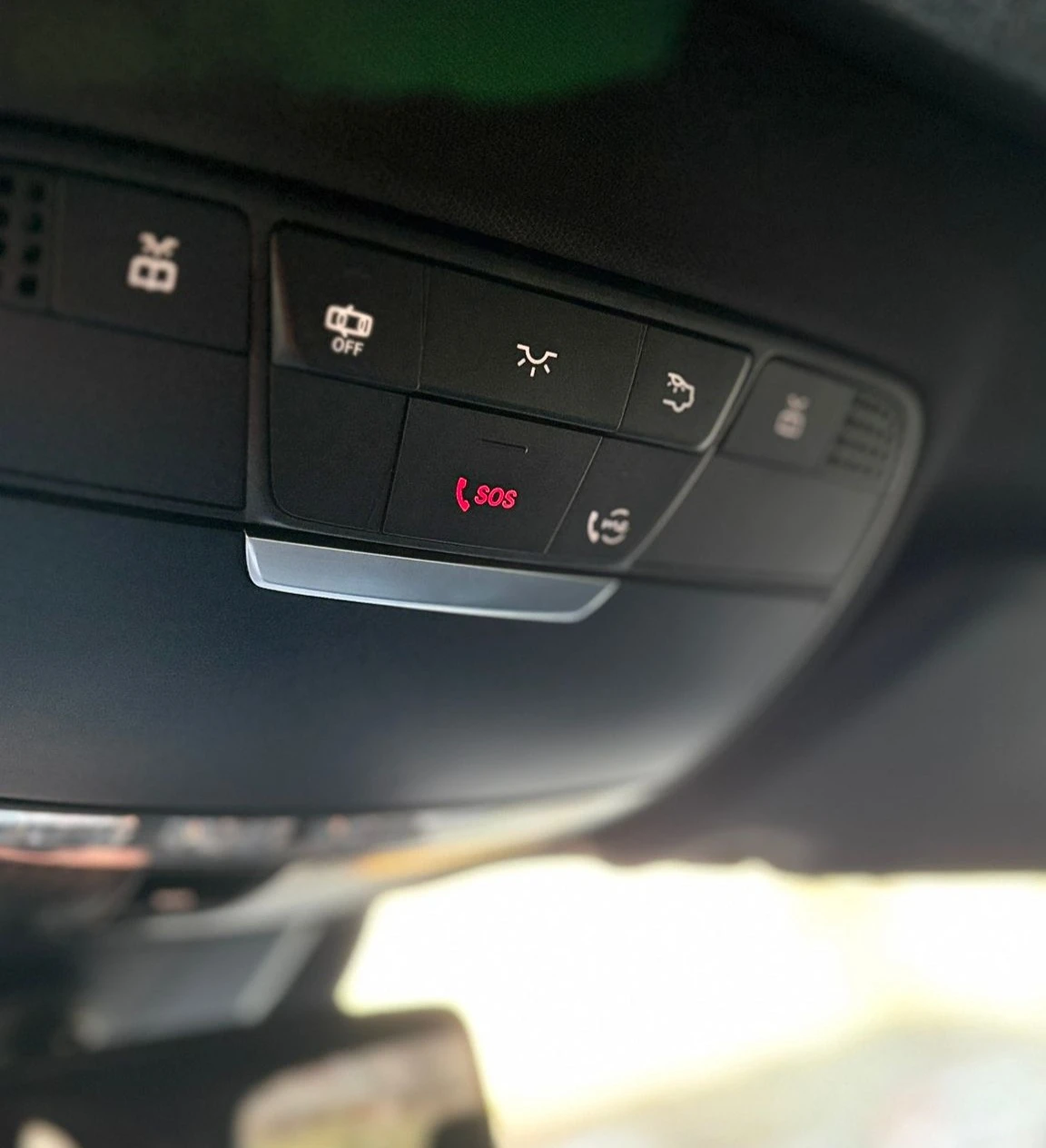 Mercedes-Benz E 220  - изображение 10