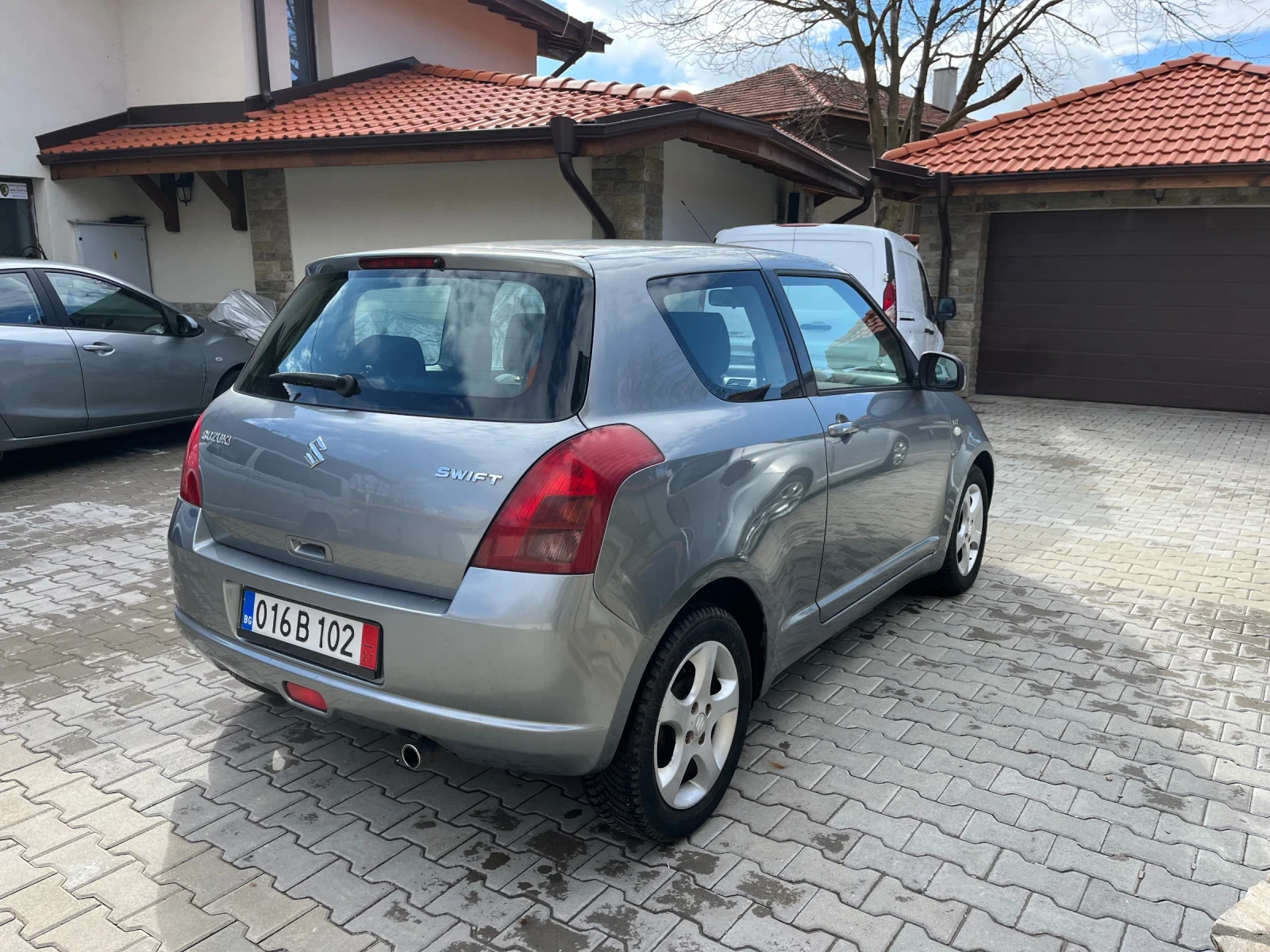 Suzuki Swift 1.3d - изображение 5