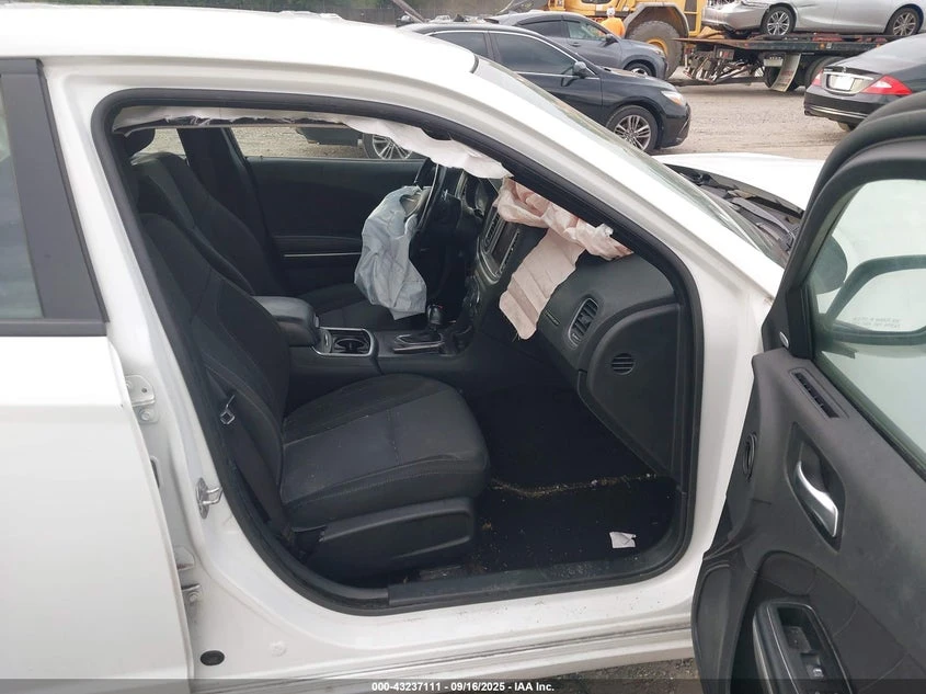 Dodge Charger 3.6l Sxt Awd - изображение 5