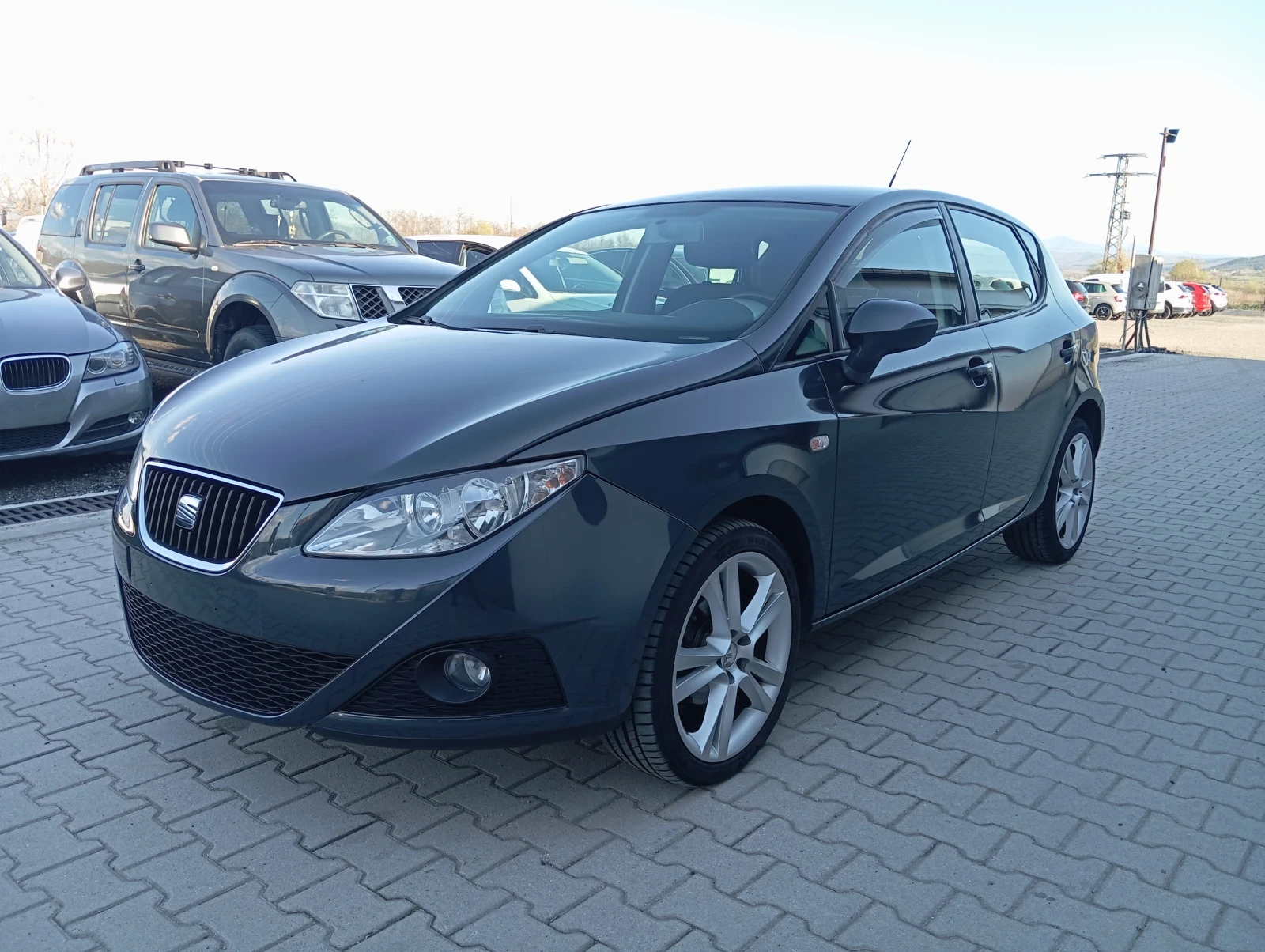 Seat Ibiza 1.6i ЛИЗИНГ , снимка 3 - Автомобили и джипове - 54116217