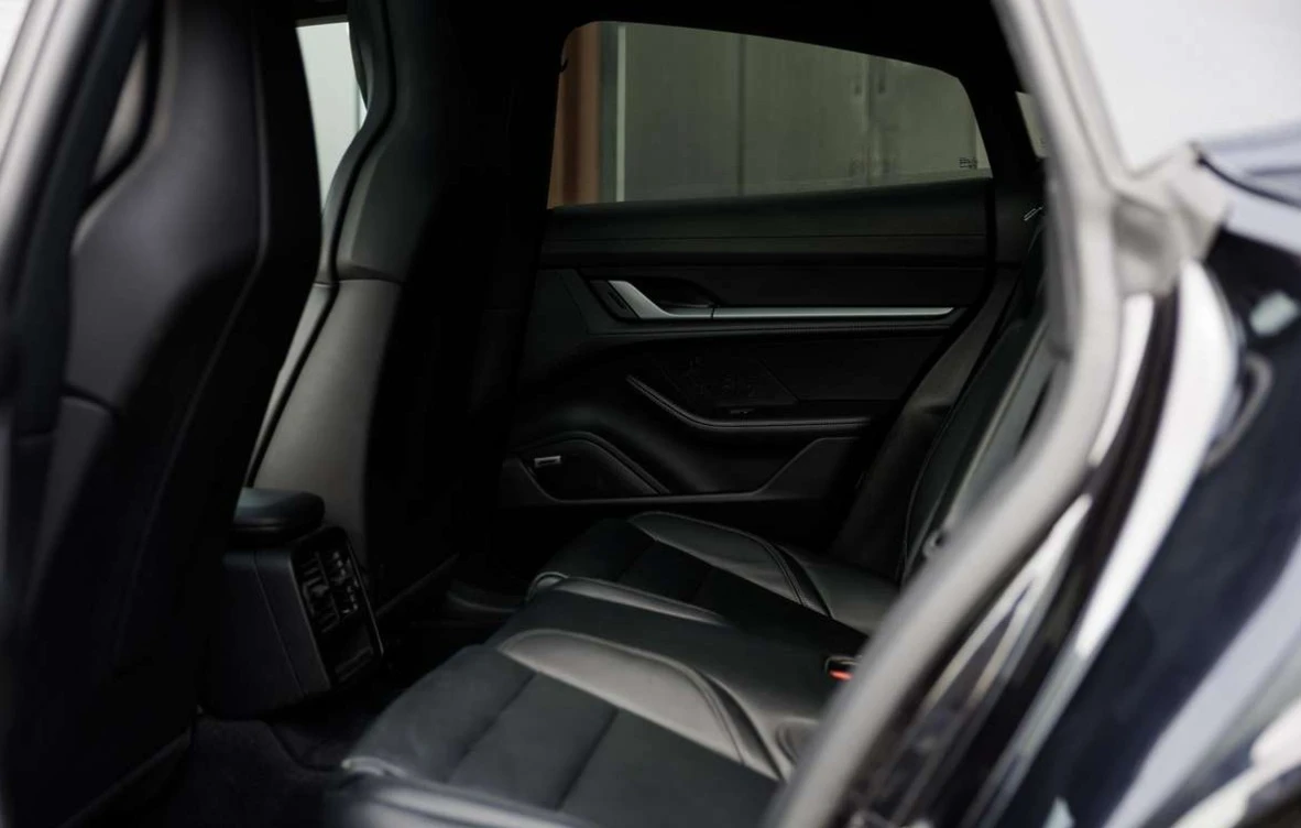 Porsche Taycan 105 kWh, снимка 8 - Автомобили и джипове - 54299854