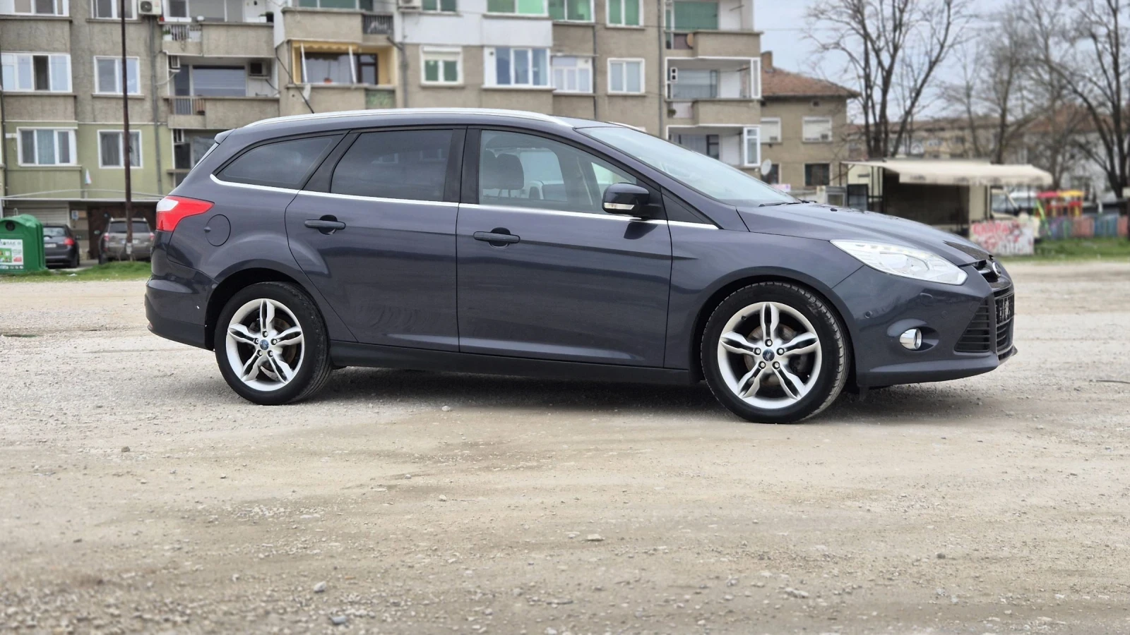 Ford Focus 1.6 TDCi ECOnetic Titanium , снимка 4 - Автомобили и джипове - 54367690