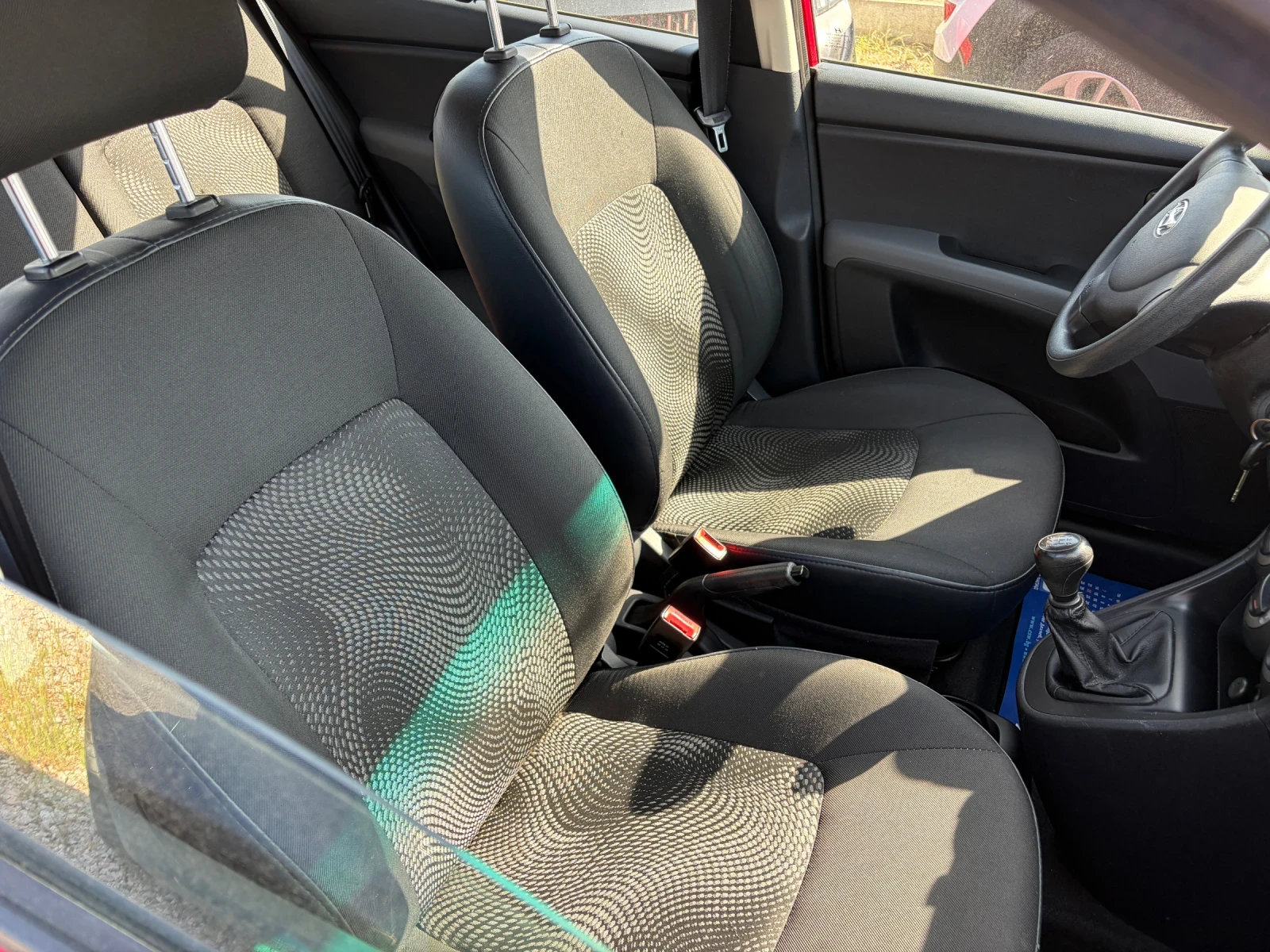 Hyundai I10, снимка 7 - Автомобили и джипове - 54746109
