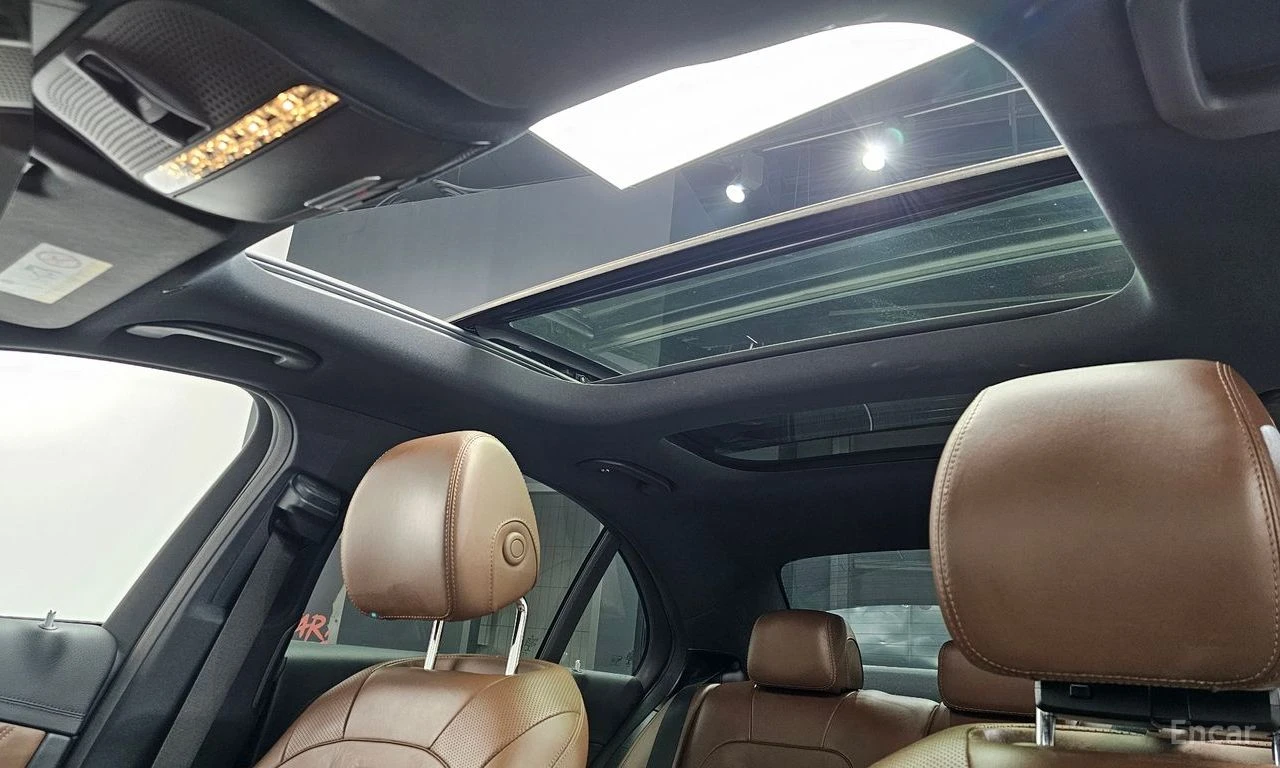 Mercedes-Benz E 53 AMG 4MATIC+ BURMESTER* ОБДУХВАНЕ* LANE* ASSIST* , снимка 16 - Автомобили и джипове - 54801812