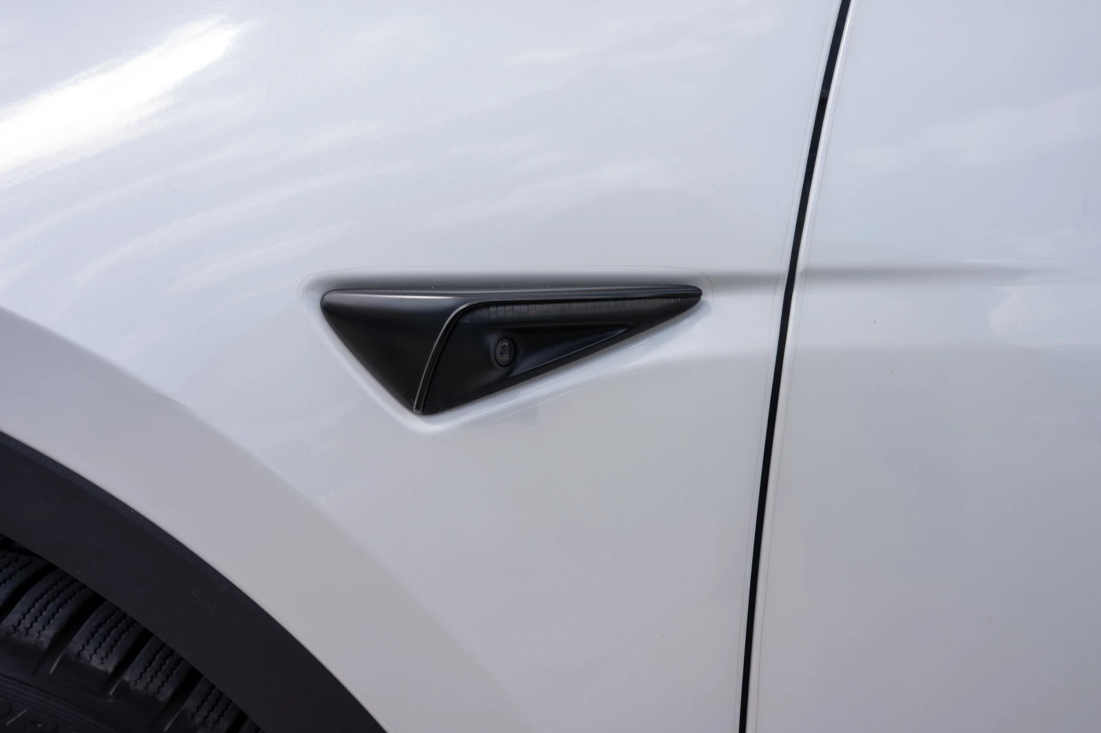 Tesla Model Y Long Range, снимка 3 - Автомобили и джипове - 54996615