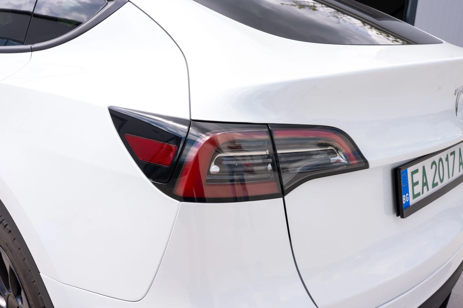 Tesla Model Y Long Range, снимка 6 - Автомобили и джипове - 54996615