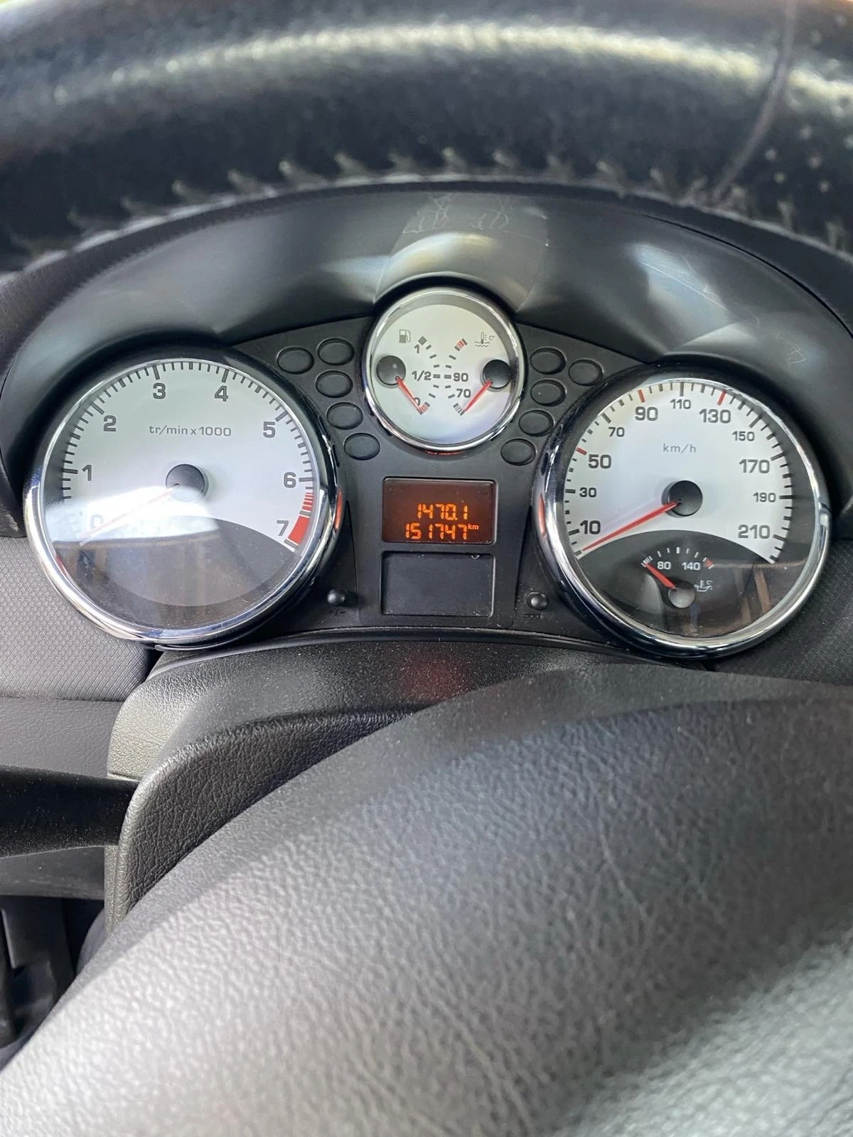 Peugeot 207, снимка 4 - Автомобили и джипове - 55476792