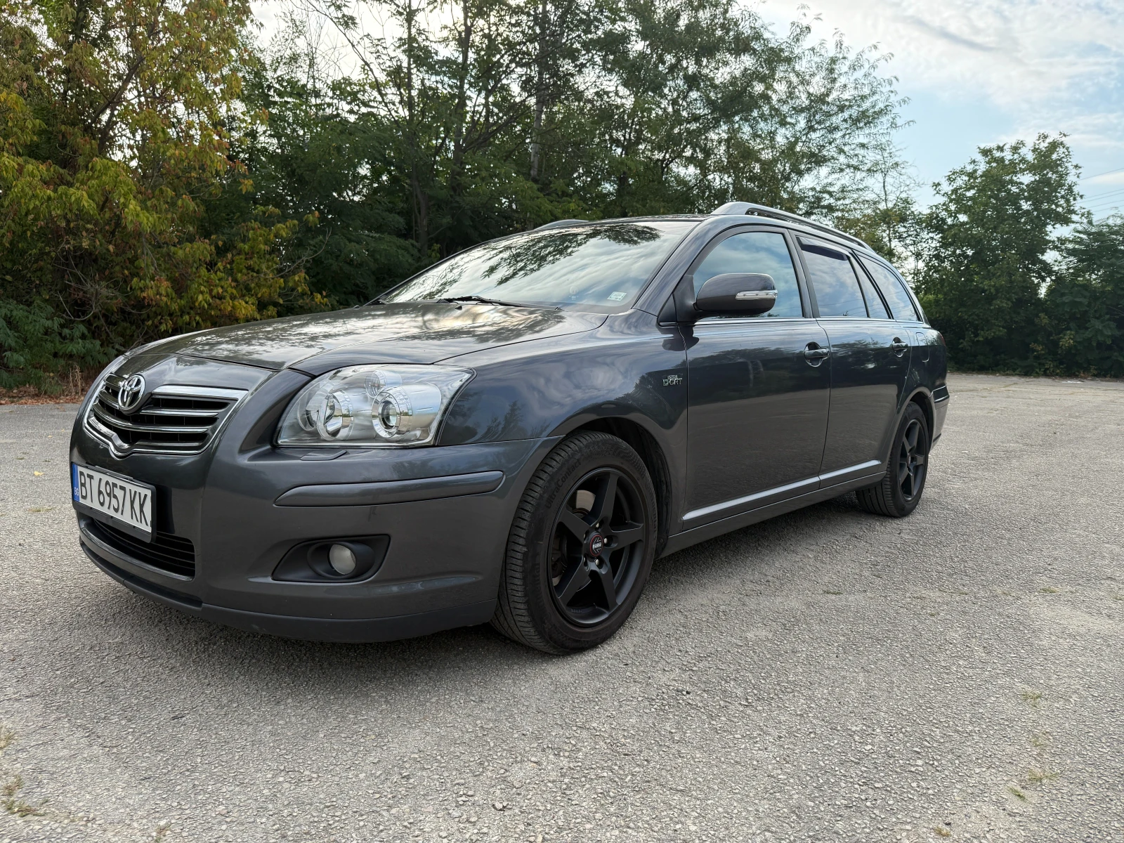 Toyota Avensis 2.2 D4D, снимка 13 - Автомобили и джипове - 55710227