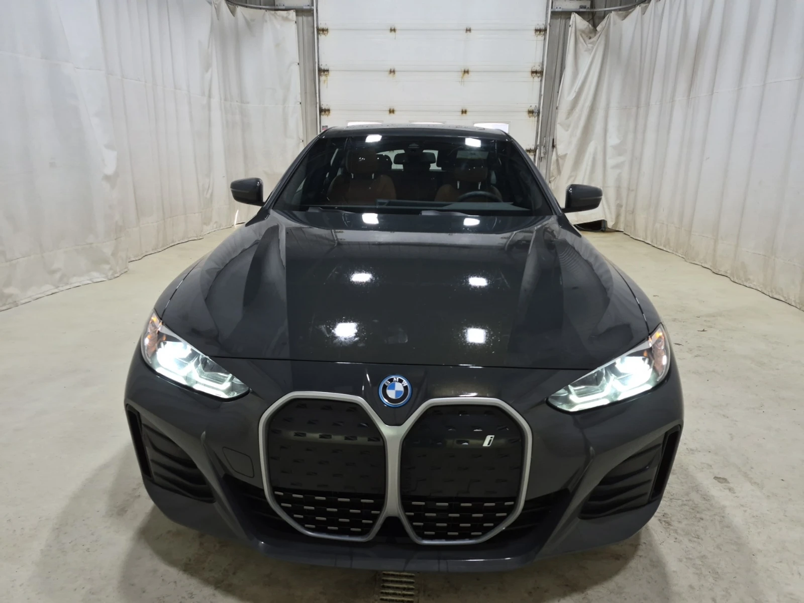 BMW i4 Gran Coupe Edrive40 / АВТОКРЕДИТ, снимка 2 - Автомобили и джипове - 56629014