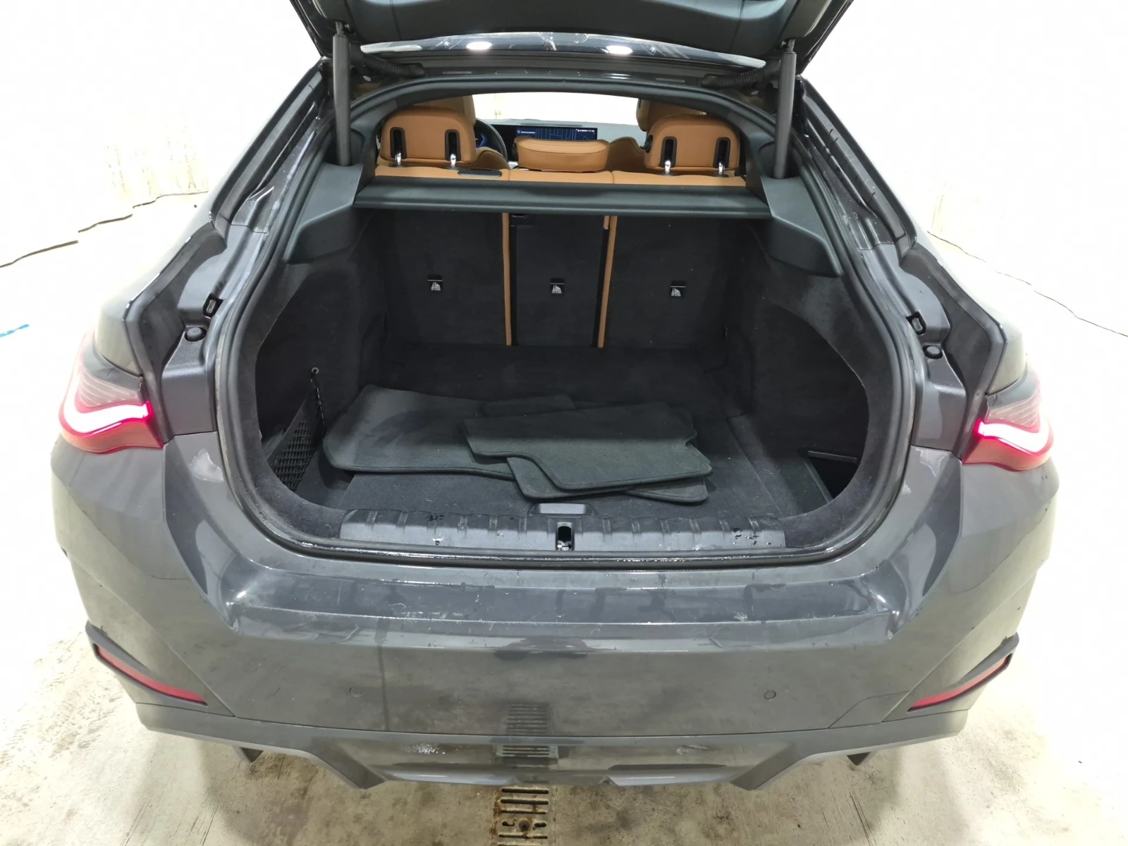BMW i4 Gran Coupe Edrive40 / АВТОКРЕДИТ, снимка 7 - Автомобили и джипове - 56629014