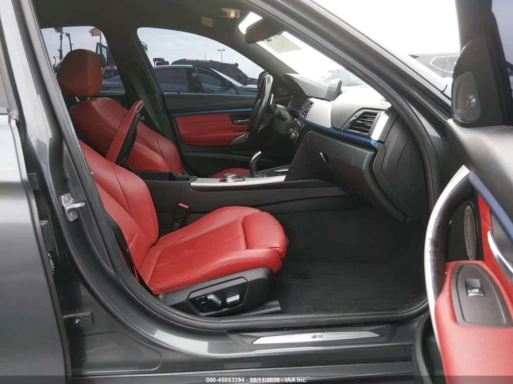 BMW 340 M PERFORMANCE * H/K * RED INTERIOR * CARFAX * , снимка 9 - Автомобили и джипове - 56645420