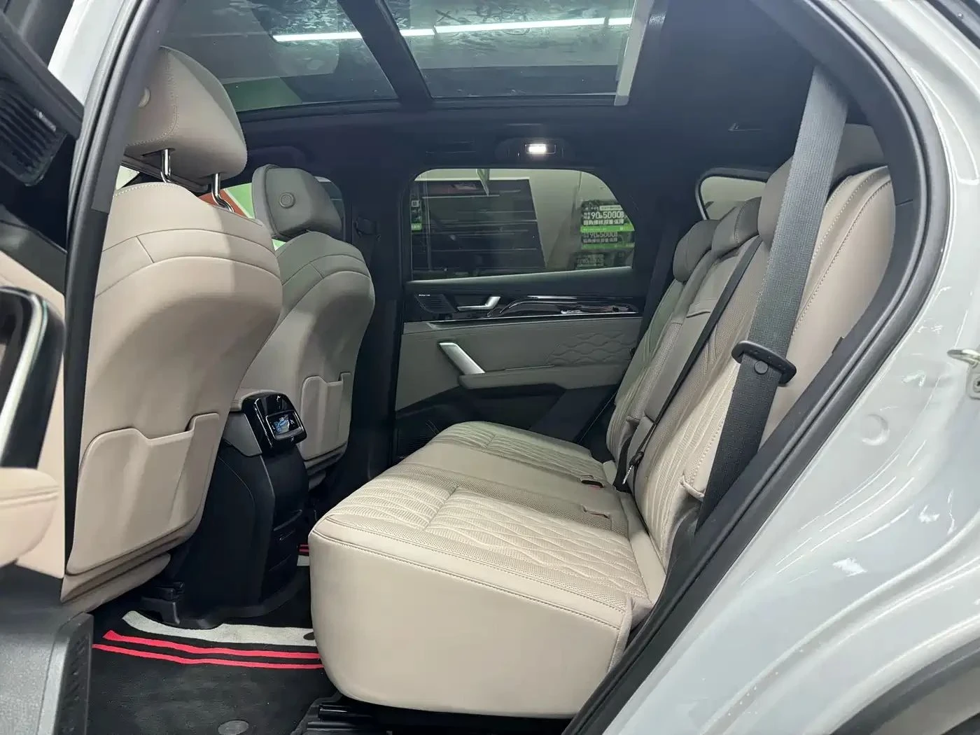 BYD Tang, снимка 16 - Автомобили и джипове - 56687019